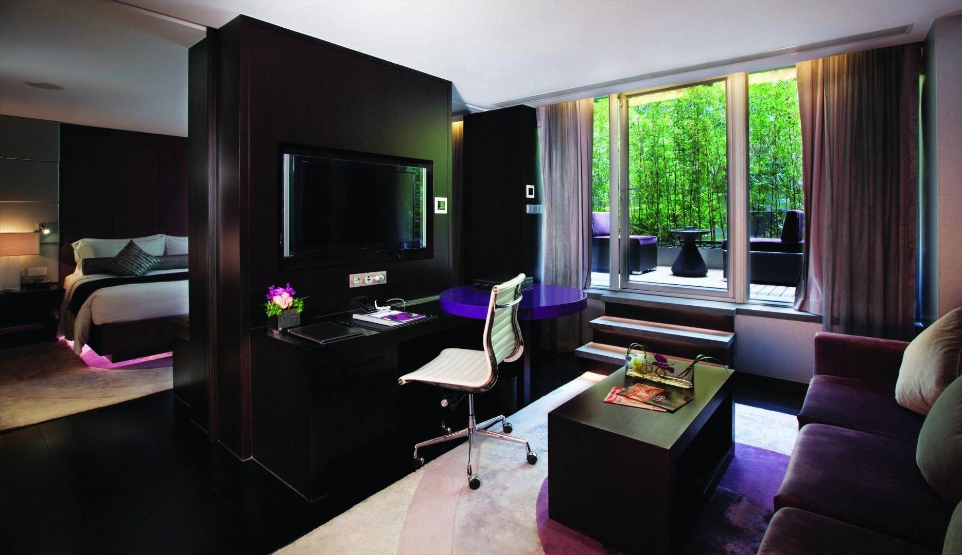 The Mira Hong Kong Hotell Rum bild A suite at the Mira Hong Kong